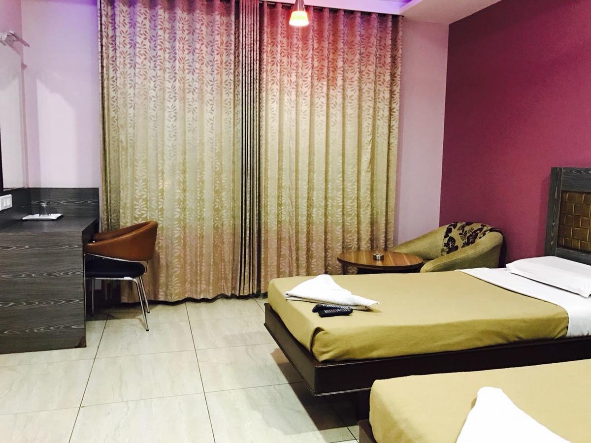 Iroomz Vaishali Residency Bellary Exterior photo